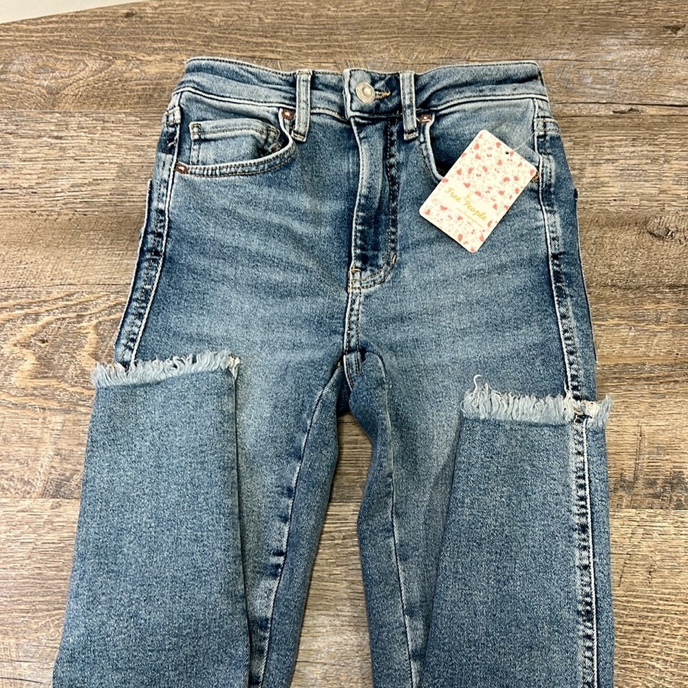 NWT Free People SIERRA High Rise Skinny Raw Hem Jeans Size 24/0